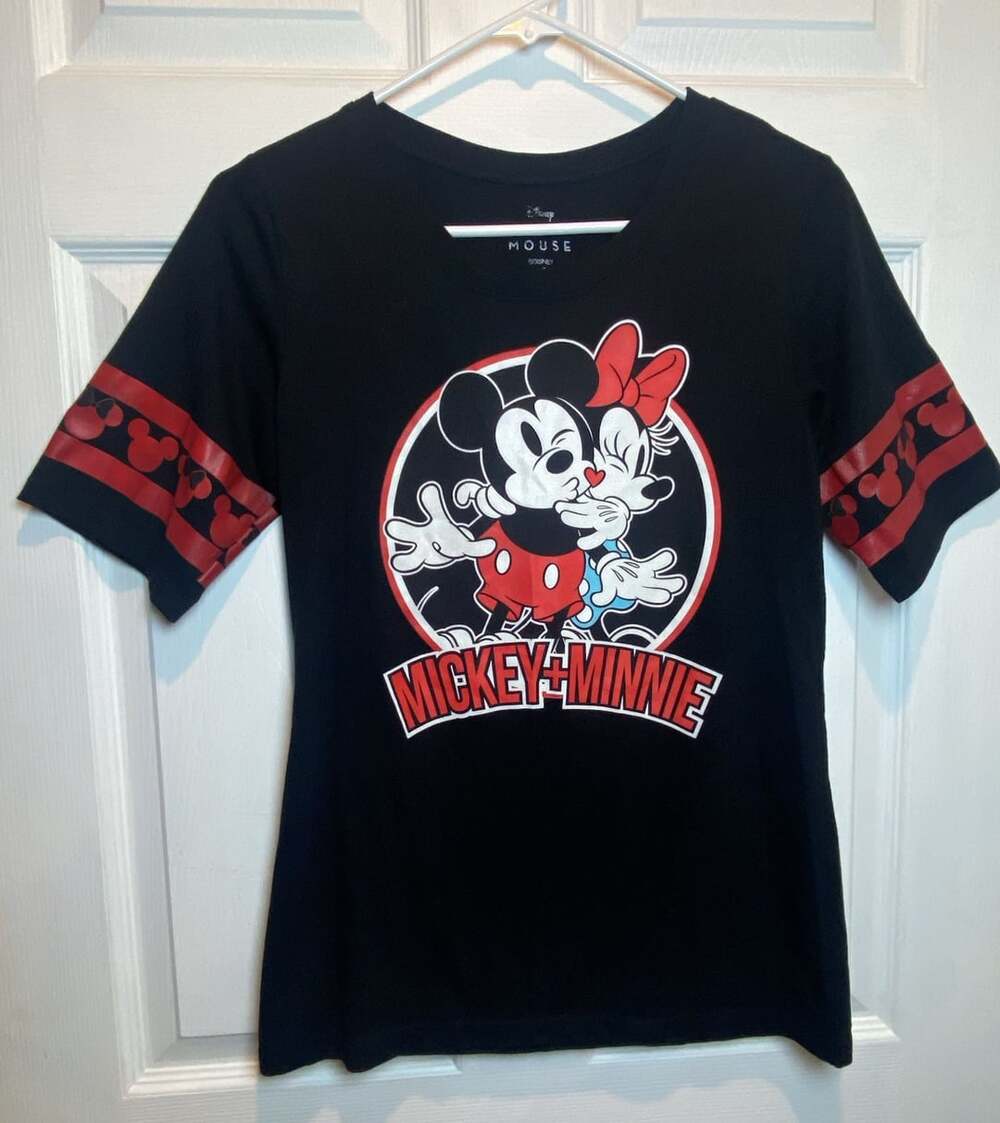 Disney Minnie Mouse Size L Graphic T-Shirt